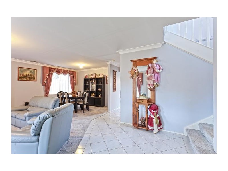 27 Muru Drive, Glenmore Park NSW 2745