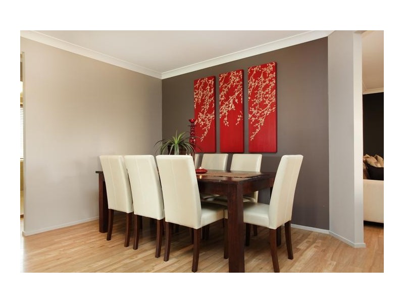 35 Knox Street, Glenmore Park NSW 2745