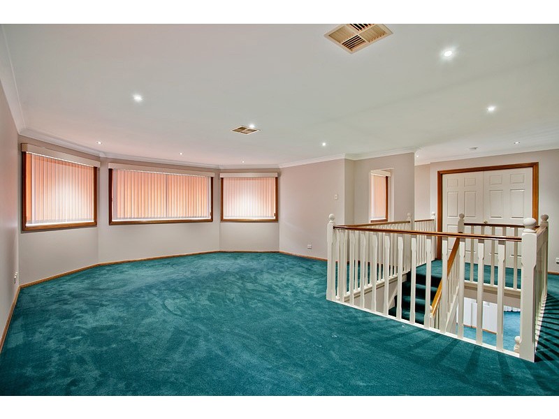 7 Devaney Avenue, Glenmore Park NSW 2745