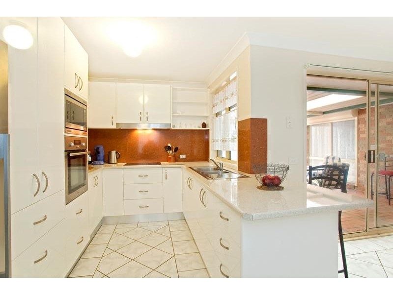 6 Sunningdale Drive, Glenmore Park NSW 2745