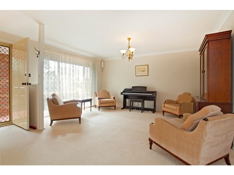 6 Sunningdale Drive, Glenmore Park NSW 2745