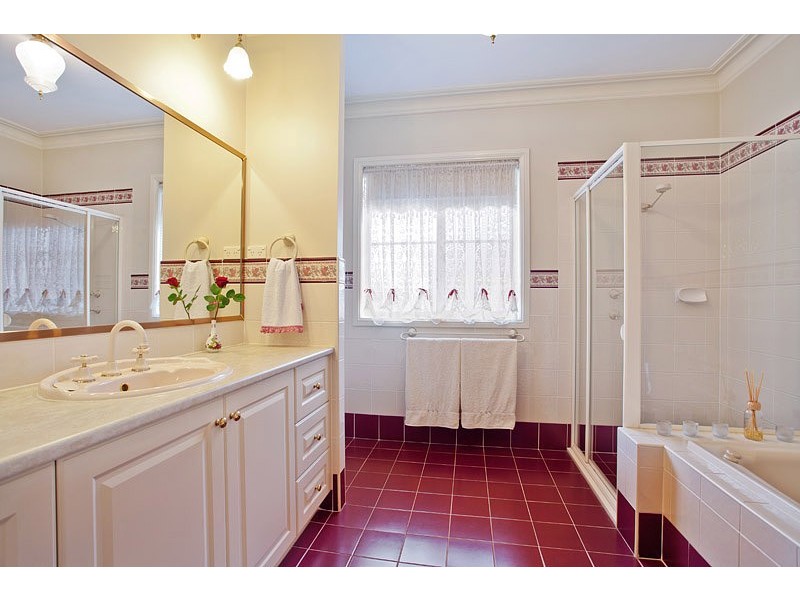 3 Fairwater Court, Glenmore Park NSW 2745