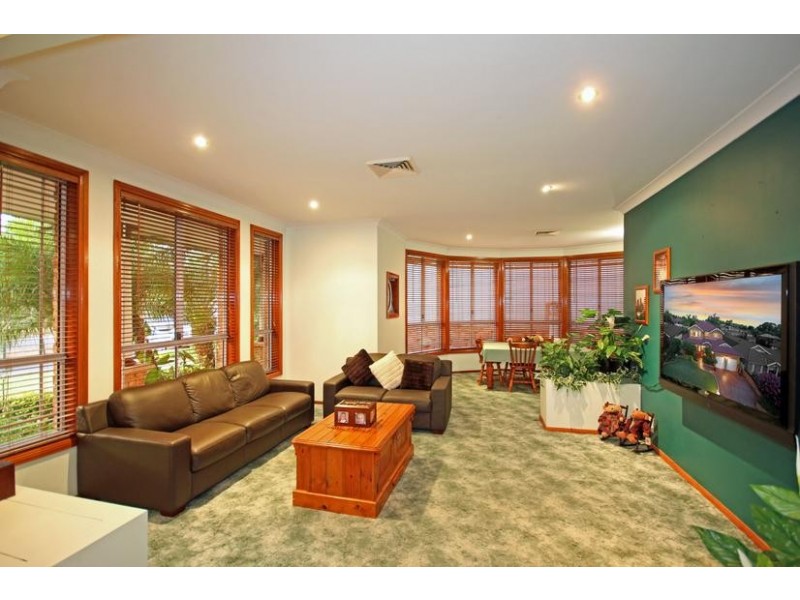 31 Devaney Avenue, Glenmore Park NSW 2745