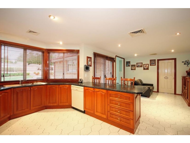 31 Devaney Avenue, Glenmore Park NSW 2745