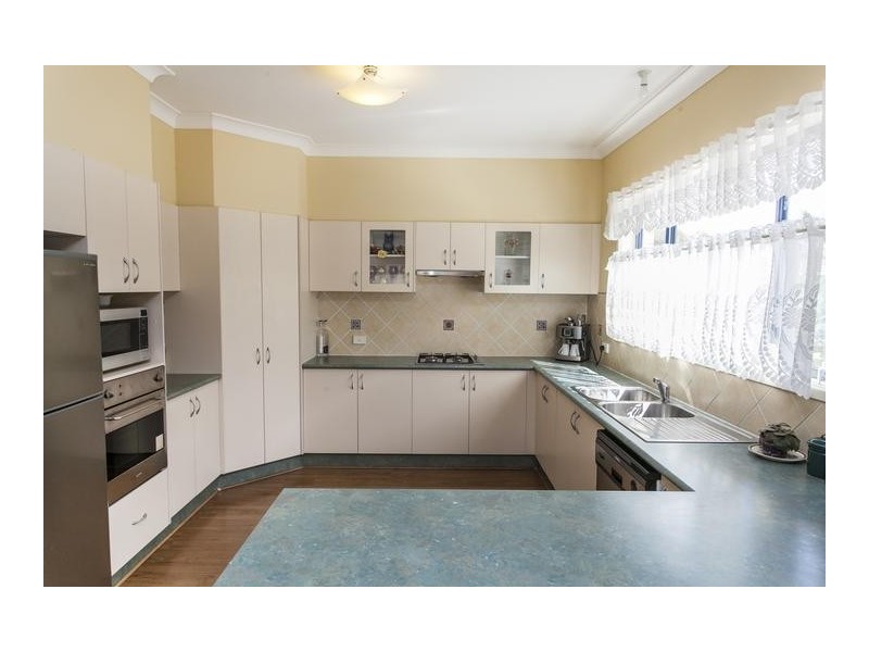 21 Barronfield Drive, Glenmore Park NSW 2745