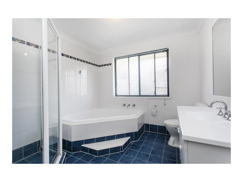 21 Barronfield Drive, Glenmore Park NSW 2745