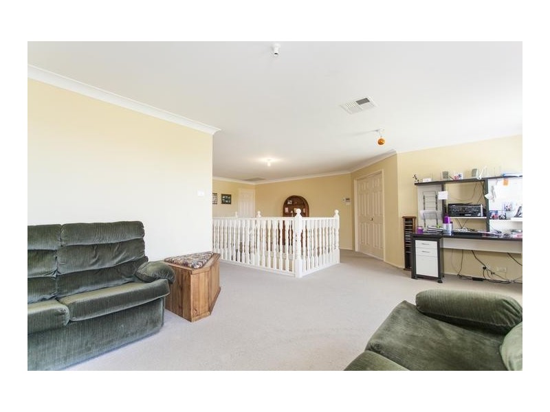 21 Barronfield Drive, Glenmore Park NSW 2745