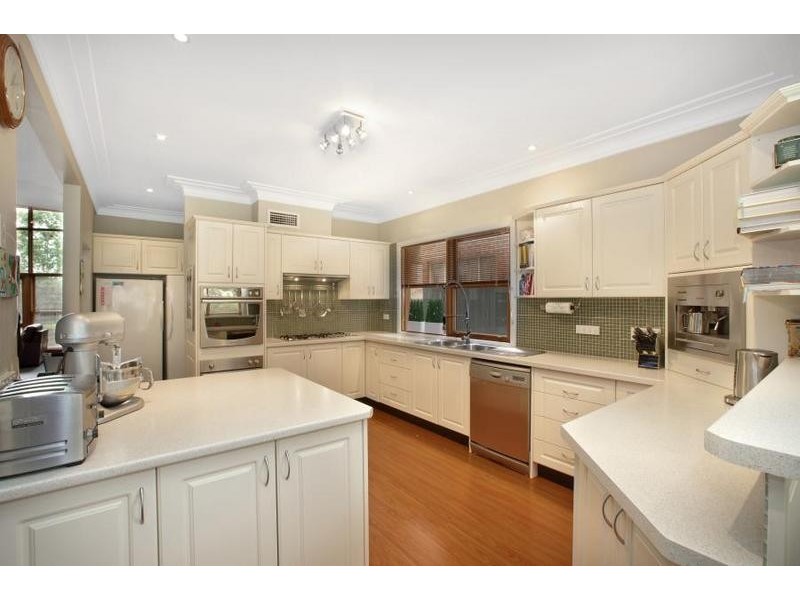 2 Cascade Avenue, Glenmore Park NSW 2745