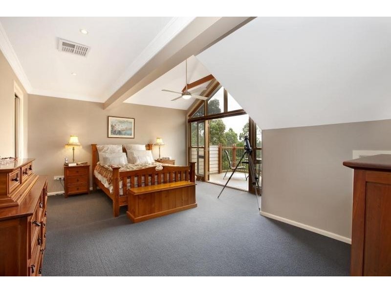 2 Cascade Avenue, Glenmore Park NSW 2745