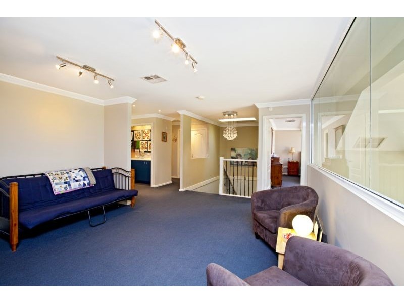 2 Cascade Avenue, Glenmore Park NSW 2745