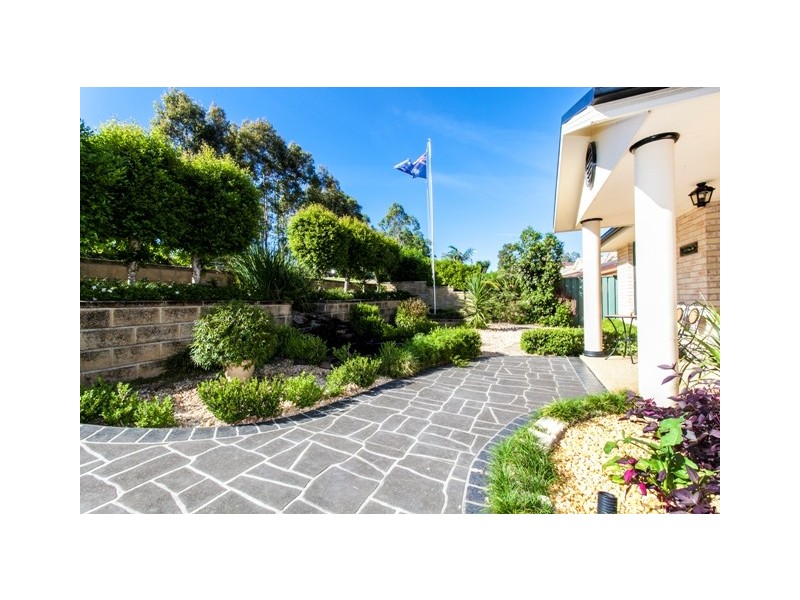 25 Saddler Way, Glenmore Park NSW 2745