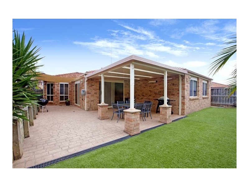 10 Butcherbird Place, Glenmore Park NSW 2745