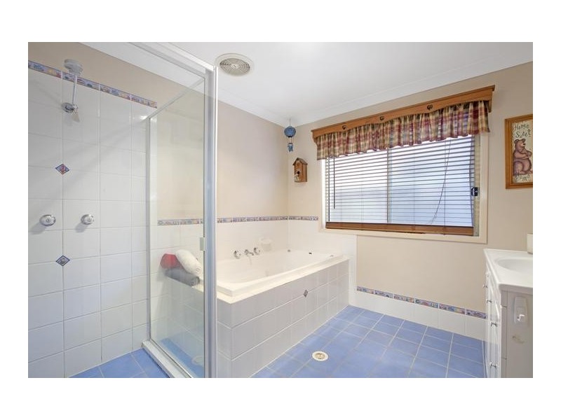 10 Butcherbird Place, Glenmore Park NSW 2745