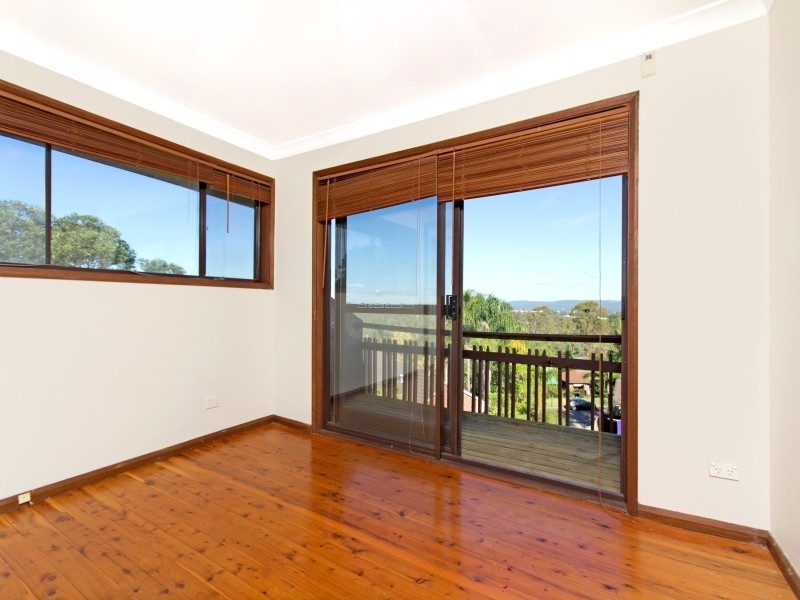 8 Pinetree Avenue, Cranebrook NSW 2749