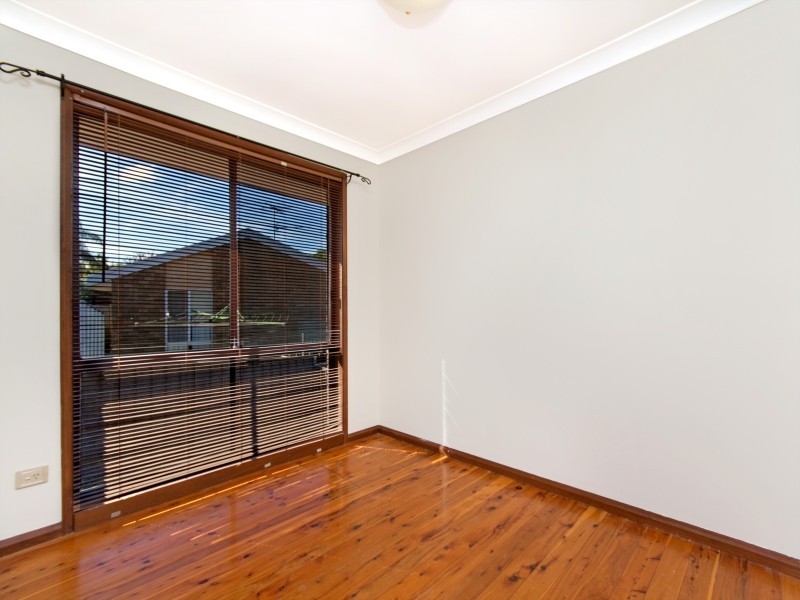 8 Pinetree Avenue, Cranebrook NSW 2749