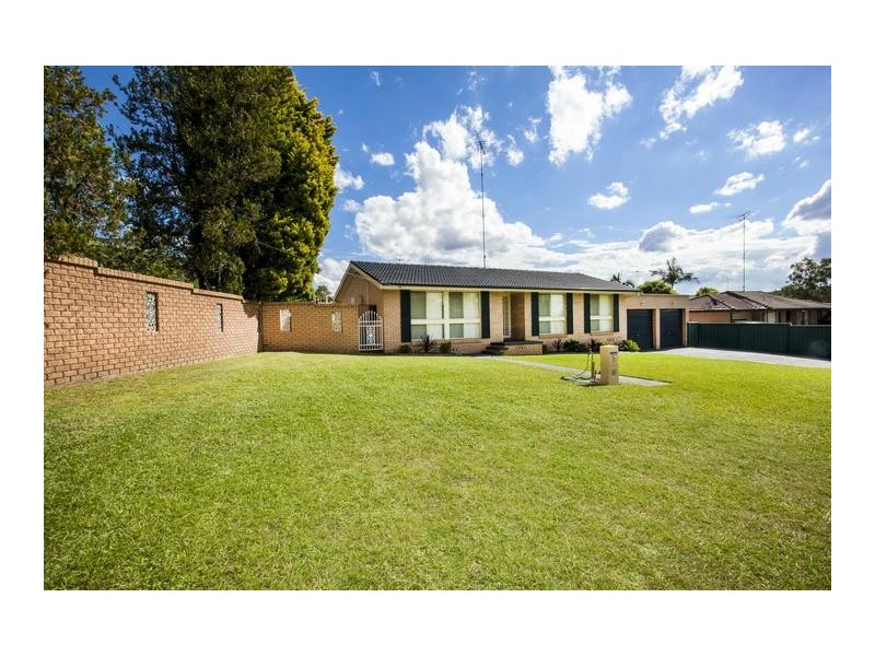2 Tea Tree Glen, Jamisontown NSW 2750