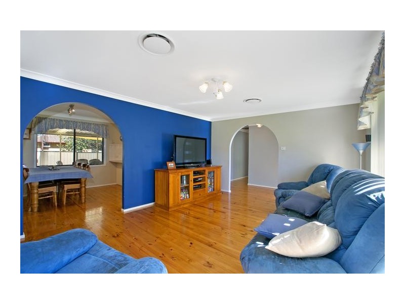 2 Tea Tree Glen, Jamisontown NSW 2750