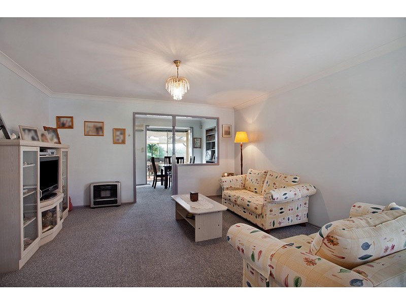 27 Kenneth Slessor Drive, Glenmore Park NSW 2745