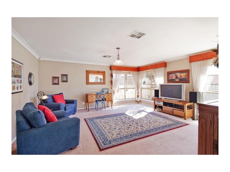 21 Marigold Close, Glenmore Park NSW 2745