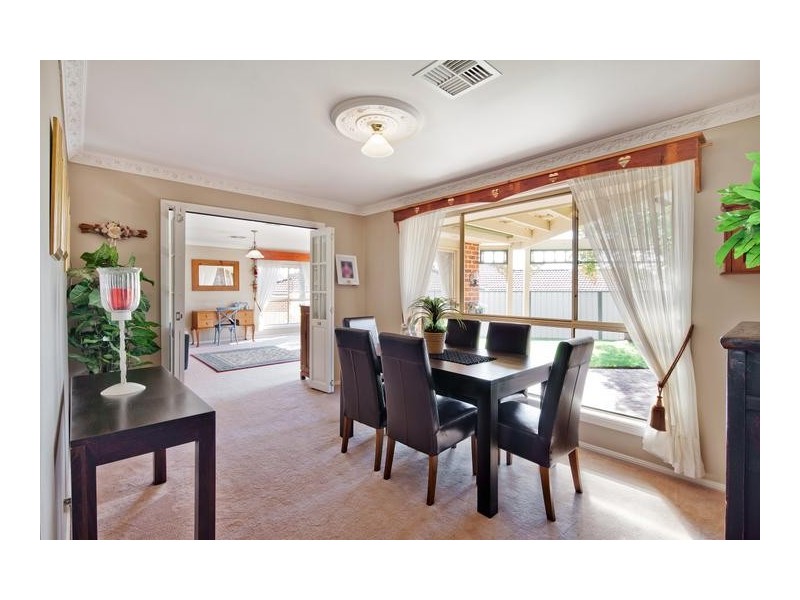 21 Marigold Close, Glenmore Park NSW 2745