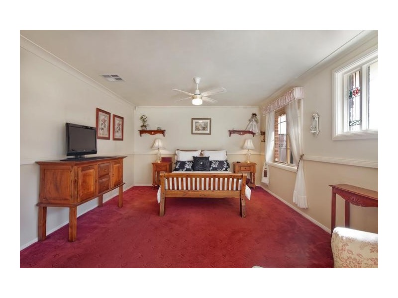 21 Marigold Close, Glenmore Park NSW 2745