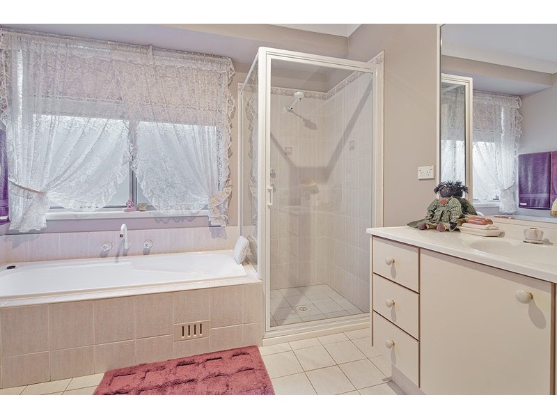 14 Kalua Place, Glenmore Park NSW 2745