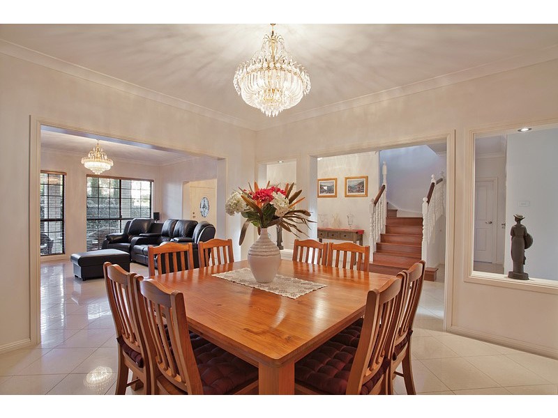 9 Bangaroo Avenue, Glenmore Park NSW 2745