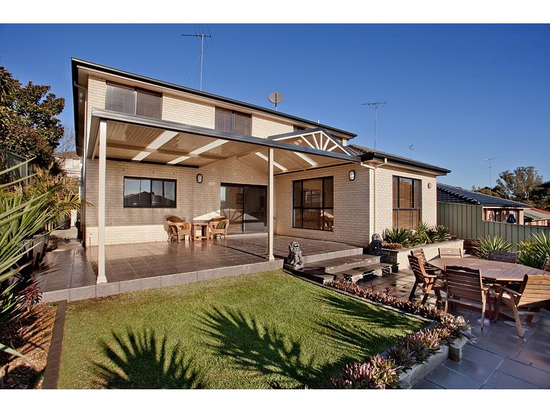 9 Bangaroo Avenue, Glenmore Park NSW 2745