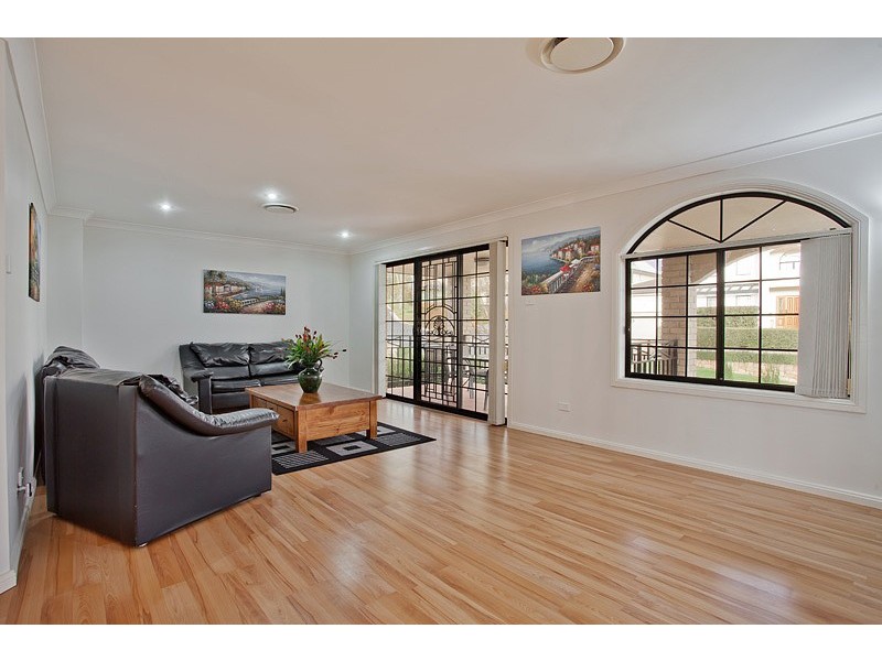 9 Bangaroo Avenue, Glenmore Park NSW 2745