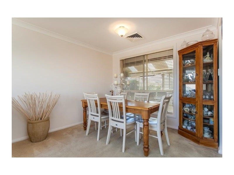 7 Winna Place, Glenmore Park NSW 2745