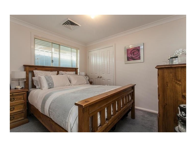 7 Winna Place, Glenmore Park NSW 2745