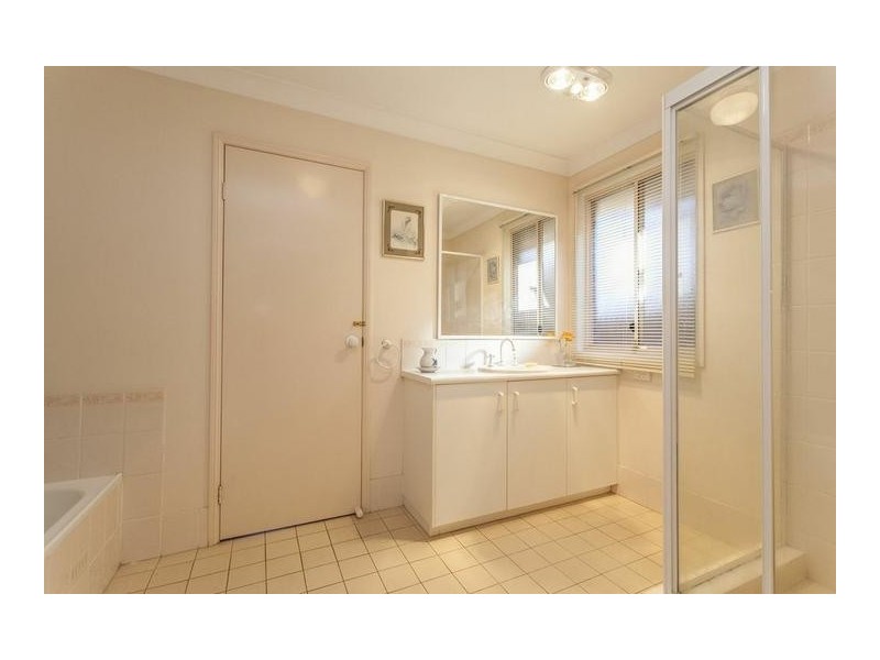 28 Woodi Close, Glenmore Park NSW 2745