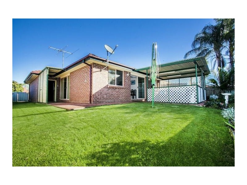 28 Woodi Close, Glenmore Park NSW 2745