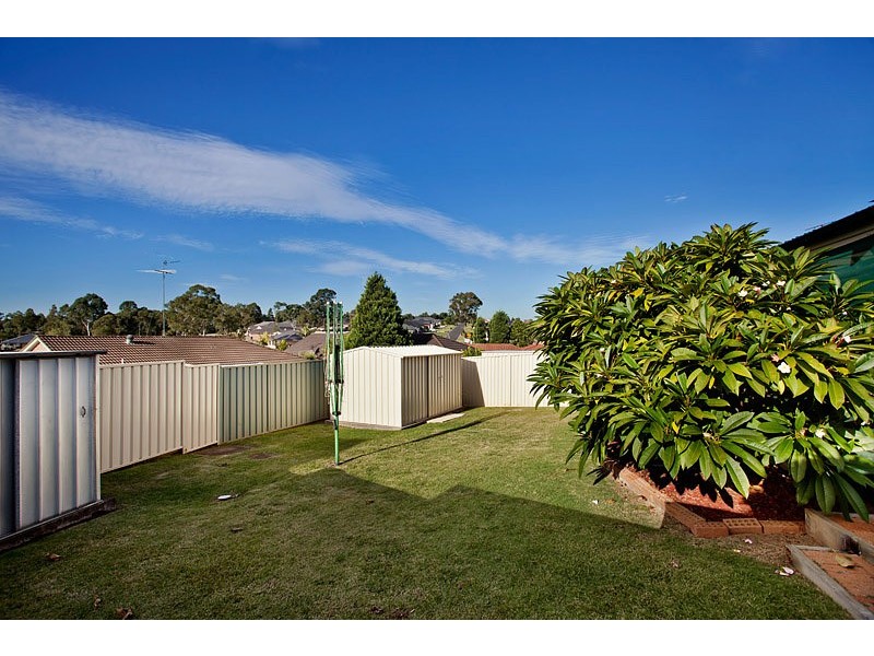 27 Kenneth Slessor Drive, Glenmore Park NSW 2745
