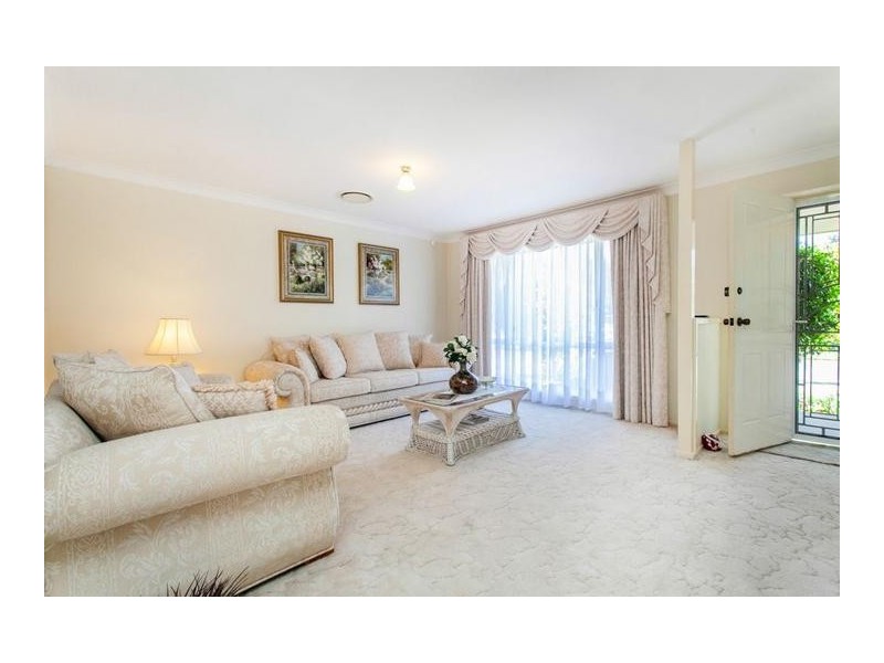 18 Killarney Ave, Glenmore Park NSW 2745