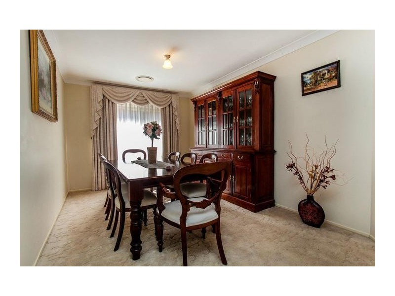 18 Killarney Ave, Glenmore Park NSW 2745