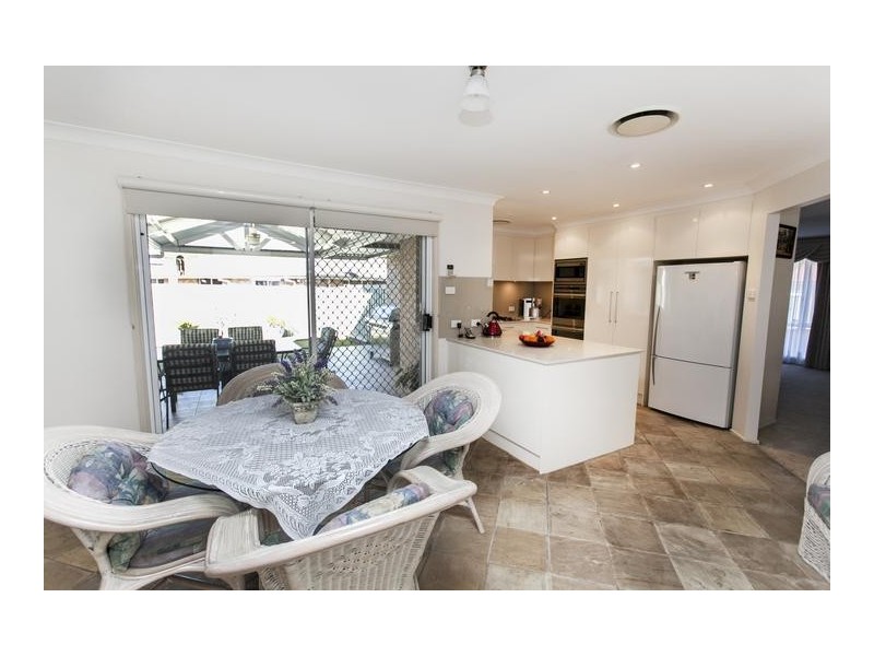 18 Killarney Ave, Glenmore Park NSW 2745