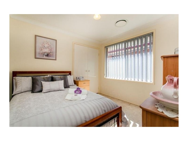 18 Killarney Ave, Glenmore Park NSW 2745