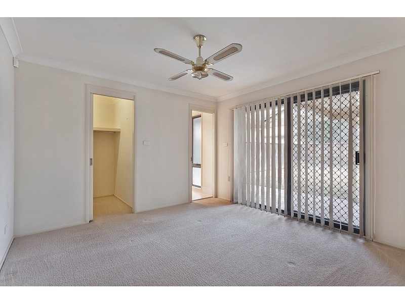 16 Muirfield Crescent, Glenmore Park NSW 2745