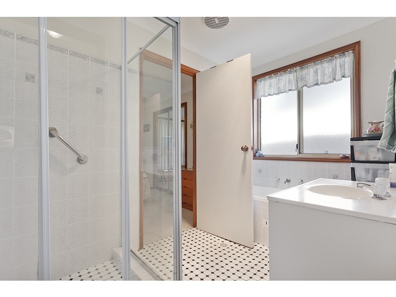 9 Ernstine Hill Close, Glenmore Park NSW 2745