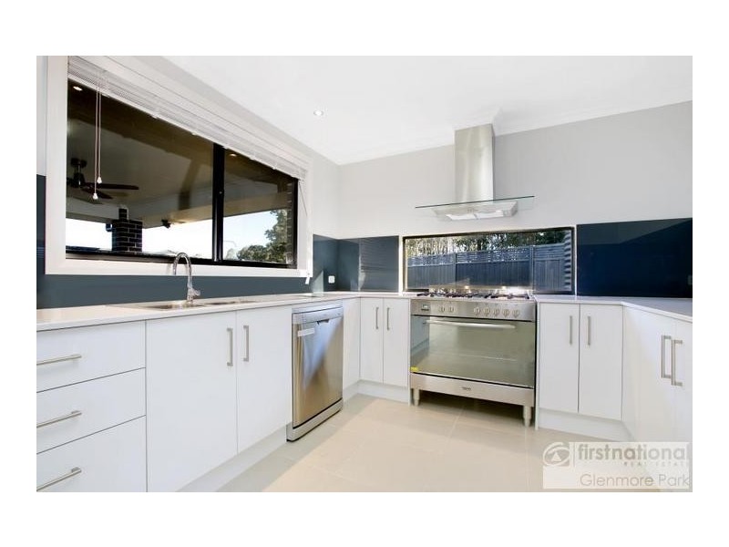 101 Ridgetop Drive, Glenmore Park NSW 2745