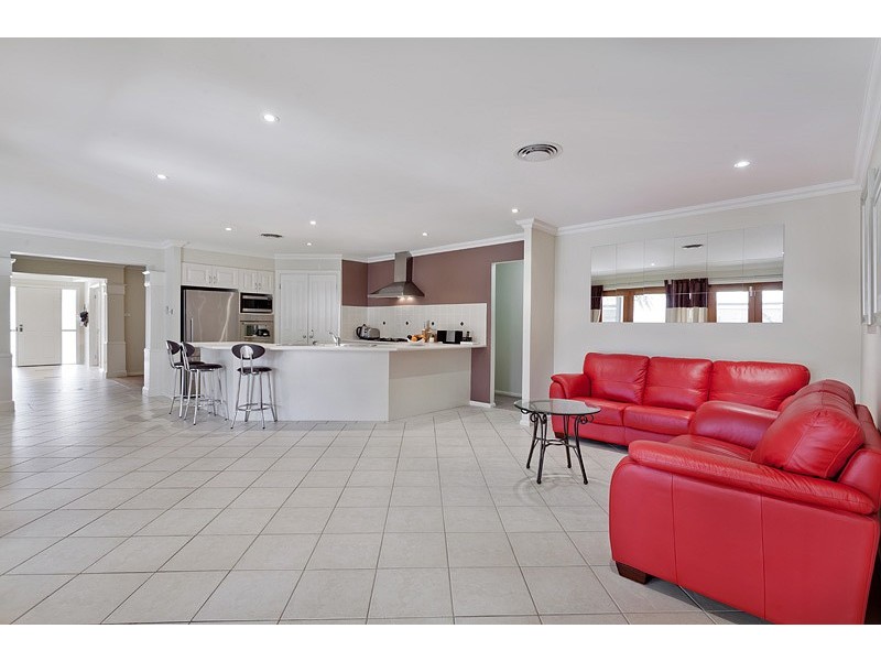 50 Waterford Way, Glenmore Park NSW 2745