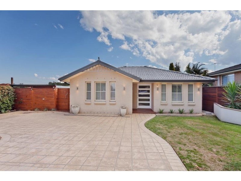 6 Poa Place, Glenmore Park NSW 2745