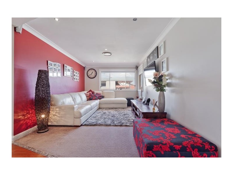 6 Poa Place, Glenmore Park NSW 2745