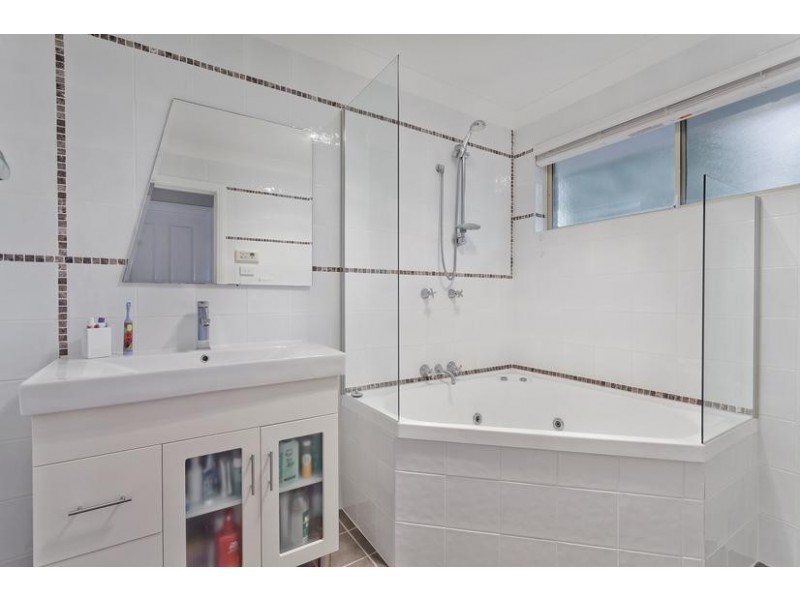 6 Poa Place, Glenmore Park NSW 2745