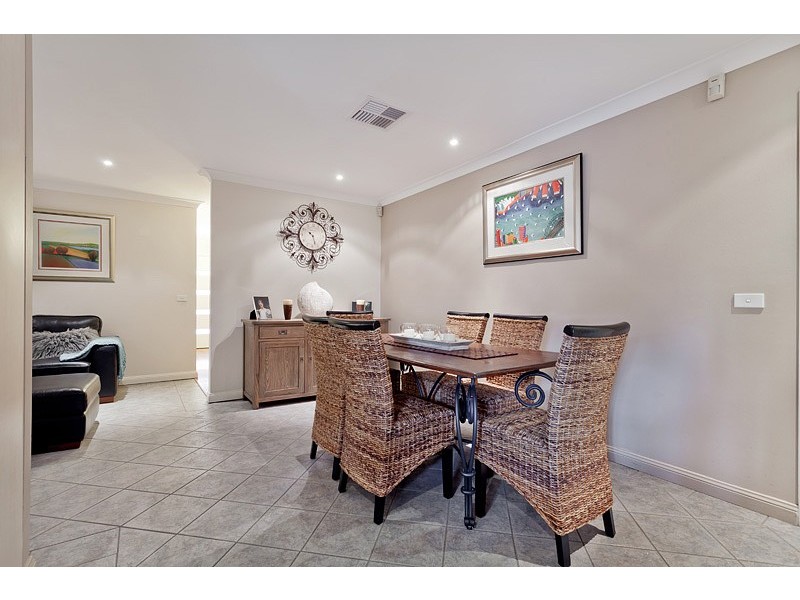 18 Candlebark Circuit, Glenmore Park NSW 2745