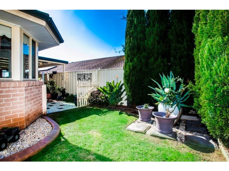 2 Beal Place, Glenmore Park NSW 2745