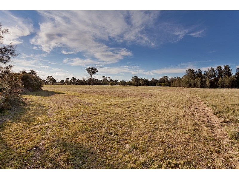 2 Comargo Lane, Luddenham NSW 2745