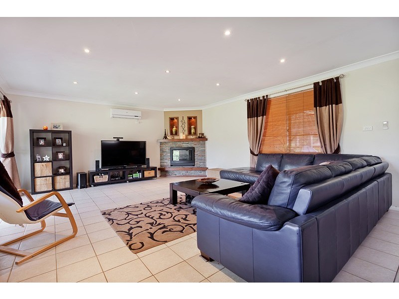 18 Mozart Place, Cranebrook NSW 2749