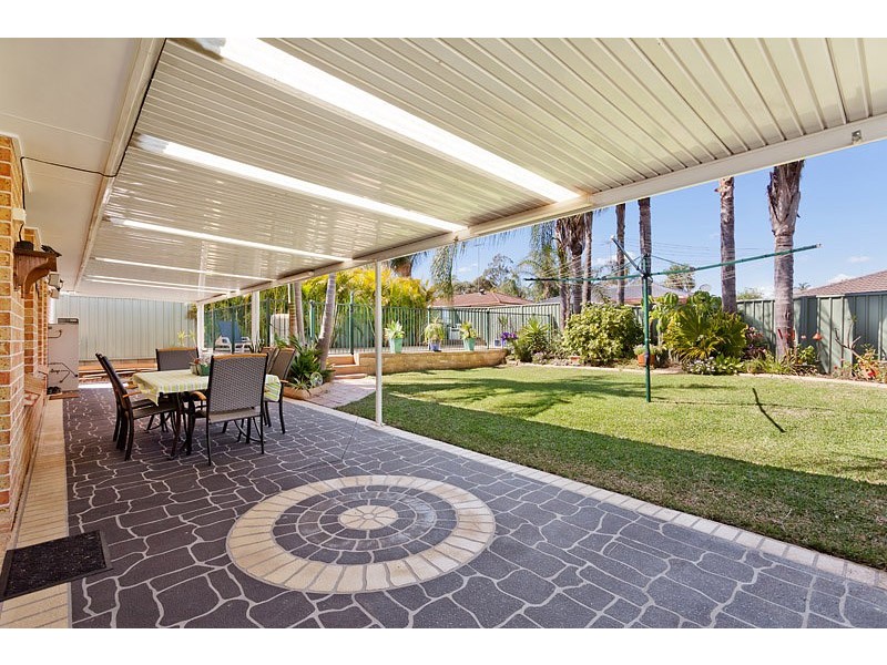 18 Mozart Place, Cranebrook NSW 2749